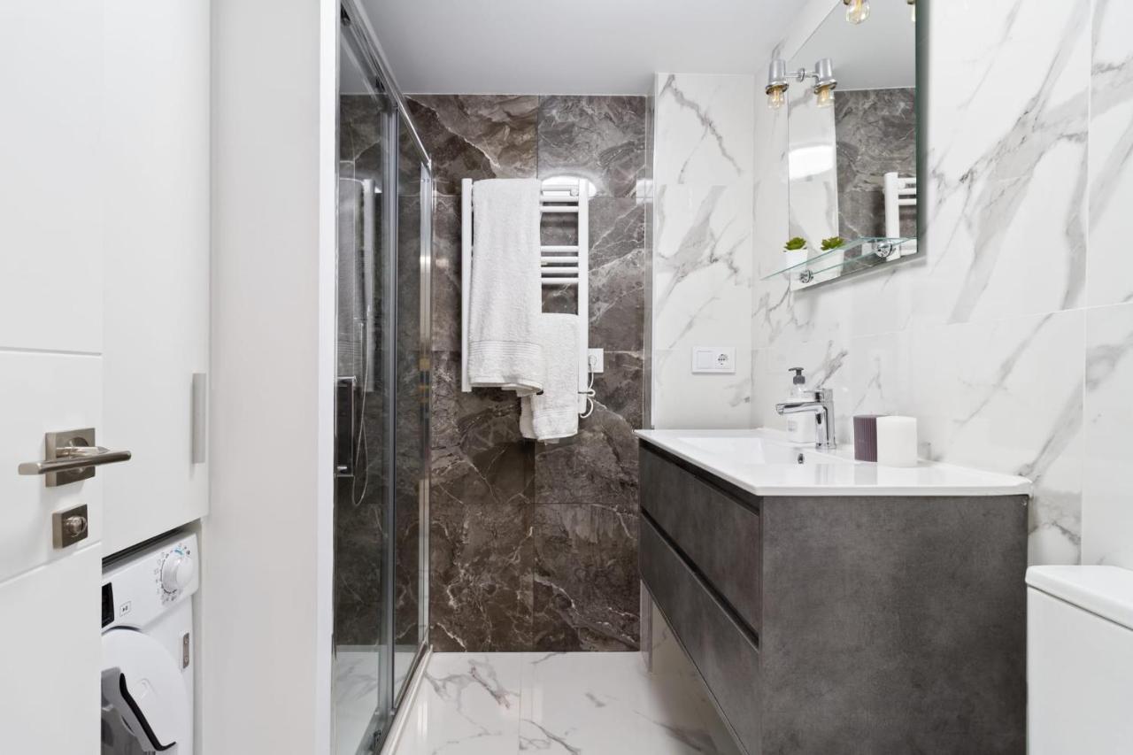 Cozy Beach Apartment Marbella Bagian luar foto