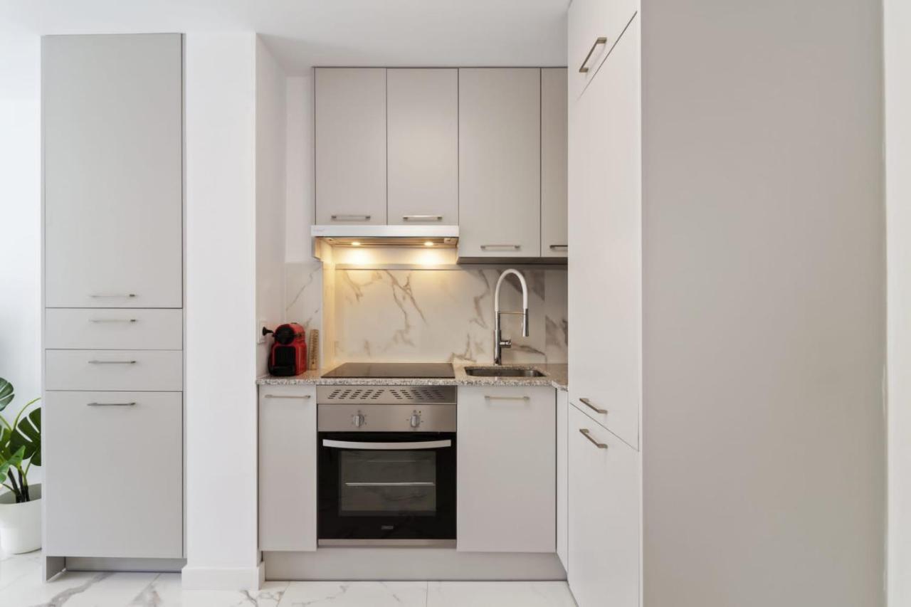 Cozy Beach Apartment Marbella Bagian luar foto